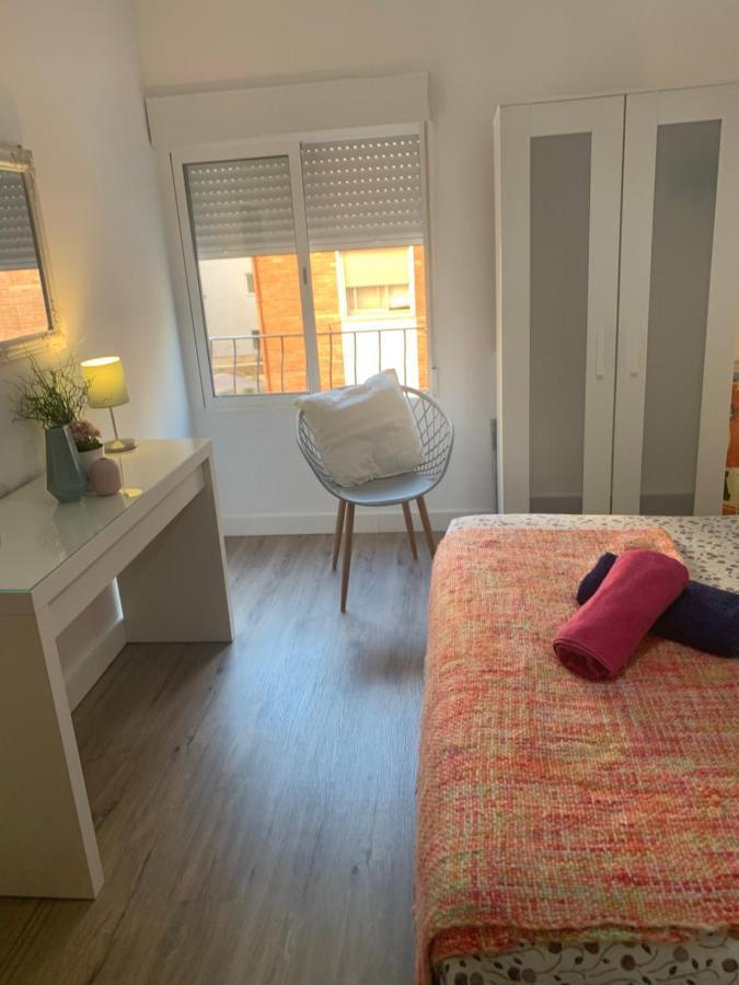 Апартаменты 3Centro Malaga Especial Grupos Parking Gratis Экстерьер фото